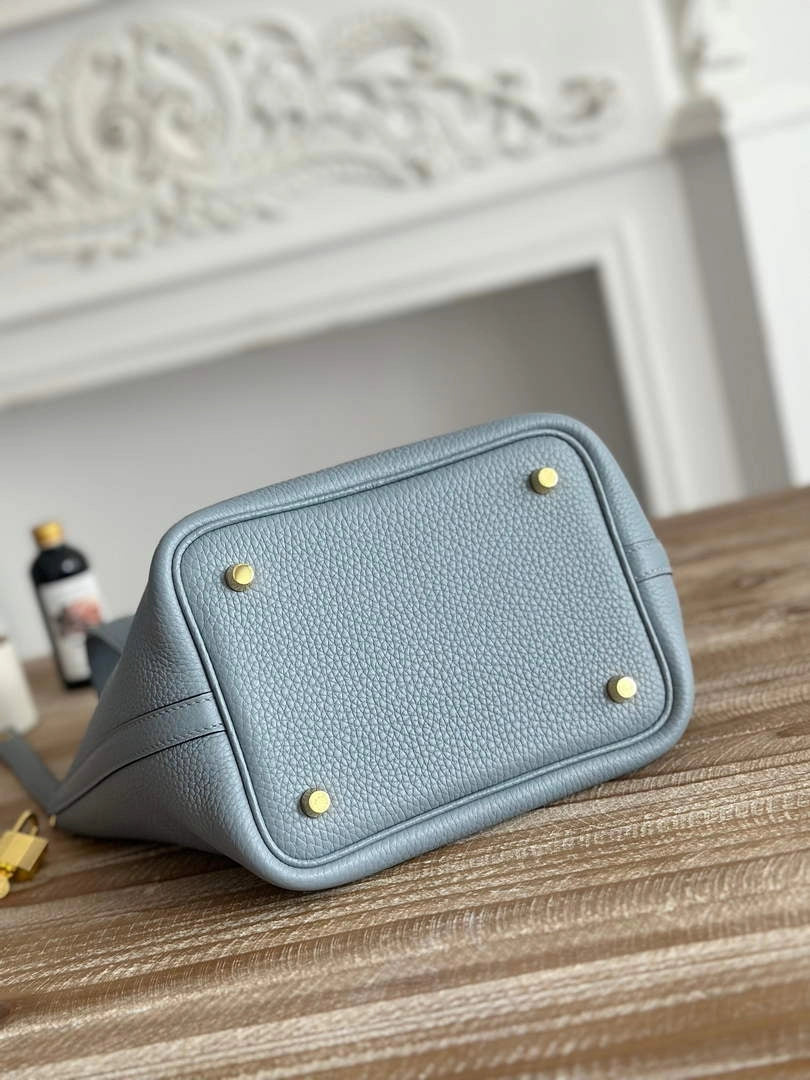 Hermès Picotin Lock 18 pocket bag Togo Leather light blue H9352003
