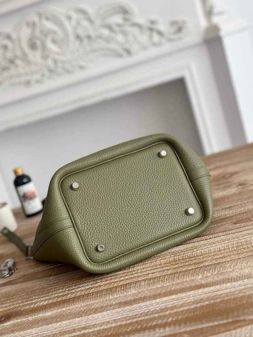 Hermès Picotin Lock 18 pocket bag Togo Leather Army Green H9352001