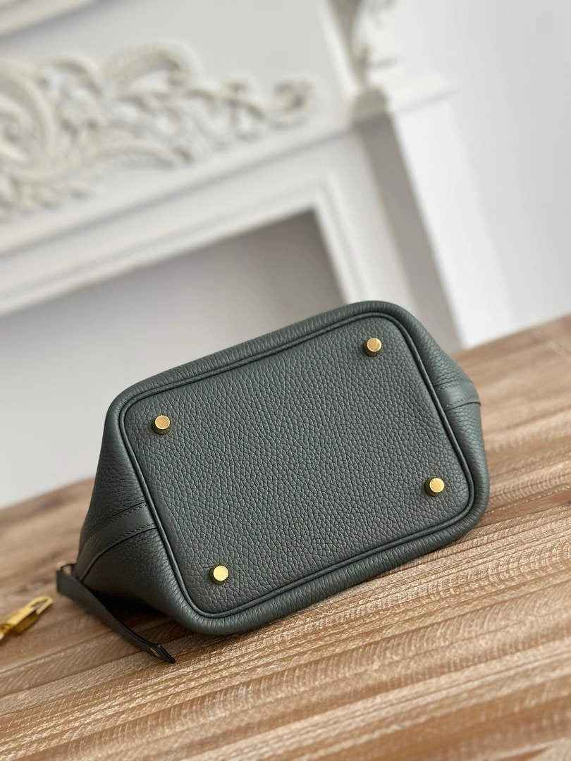 Hermès Picotin Lock 18 pocket bag Togo Leather dark green H9352001