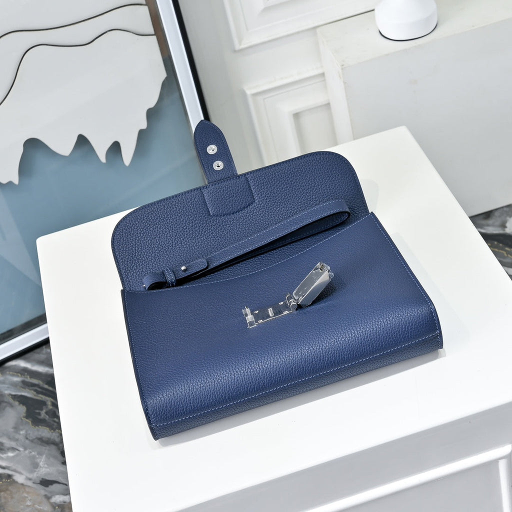 Hermès Sac a Depeches 24 – Togo Calfskin Navy - Default Title - View 5