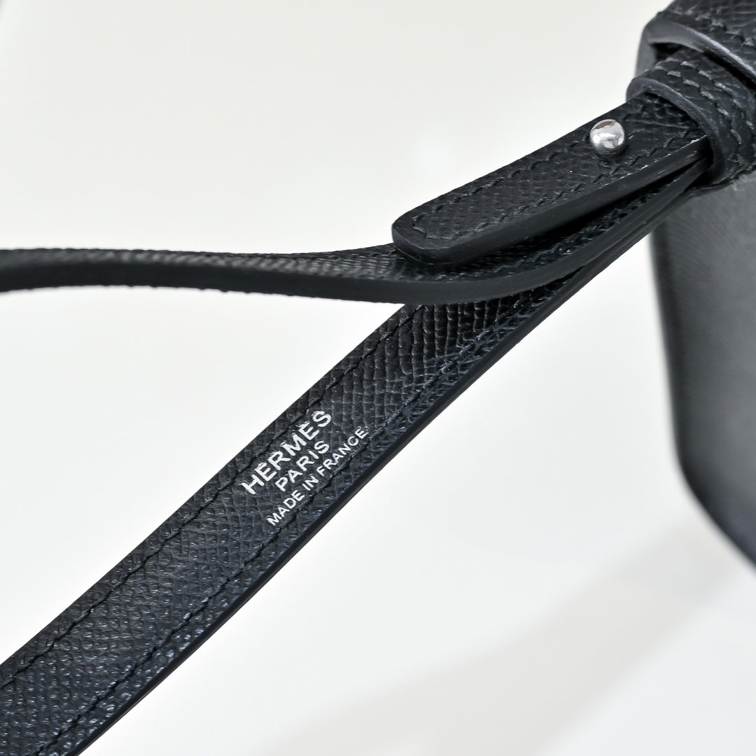 Hermès Sac a Depeches 24 | Epsom Calfskin | Black - Default Title - View 7