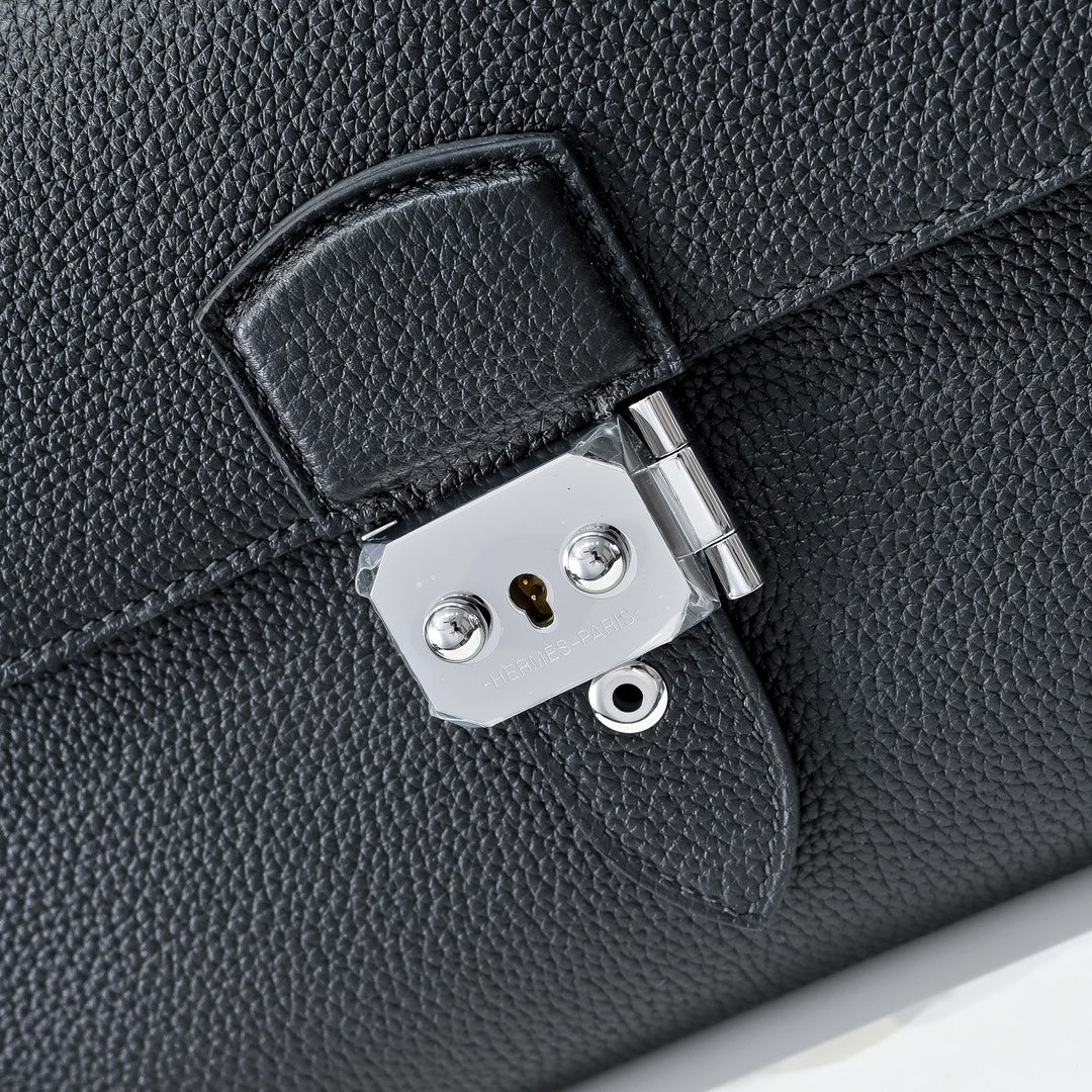 Hermès Sac a Depeches 24 – Togo Calfskin Black - Default Title - View 5