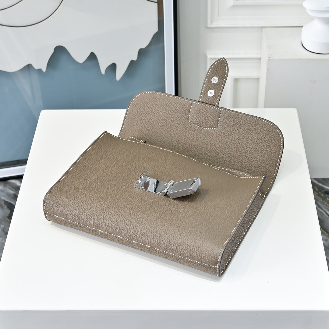 Hermès Sac a Depeches 24 – Togo Calfskin Gray - Default Title - View 6