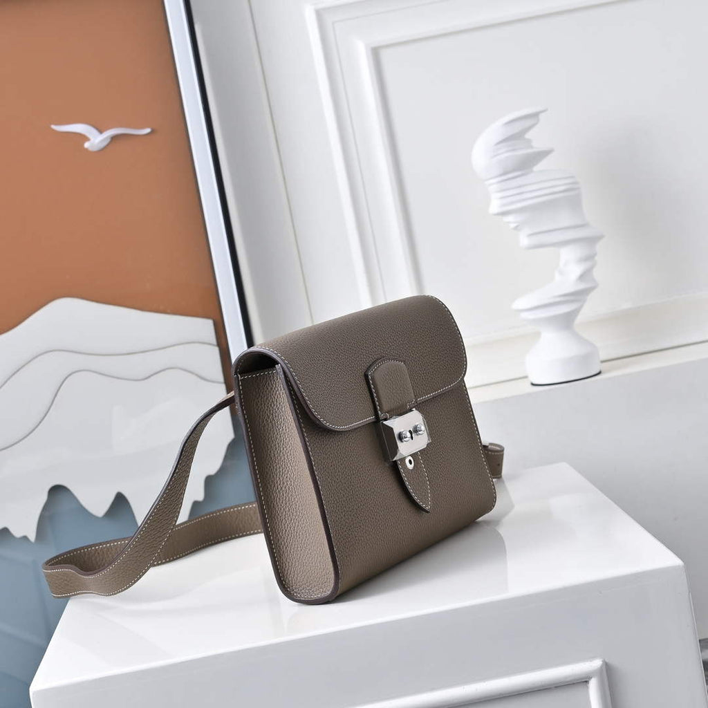 Hermès Sac Dépêche 21 – Gray & Silver Hardware – Epsom Calfskin