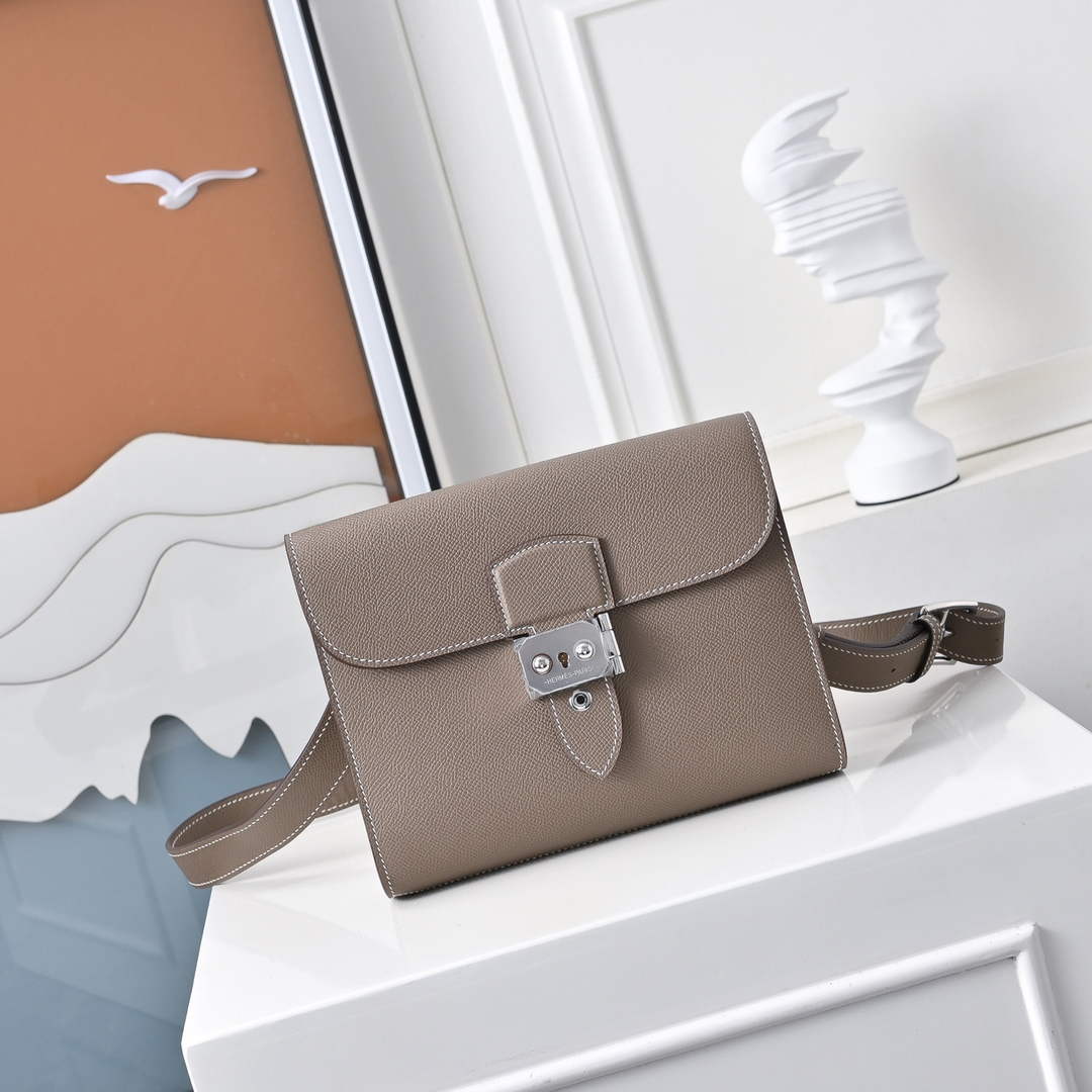 Hermès | Sac Dépêche 21 | Epsom Calfskin | Gray | Handbag