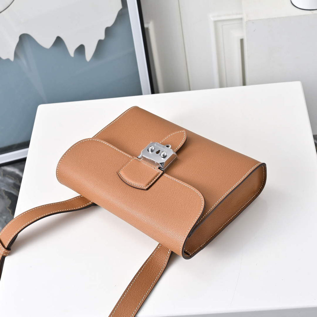 Hermès | Sac Dépêche 21 Bag | Tan Epsom Calfskin | Iconic Handbag