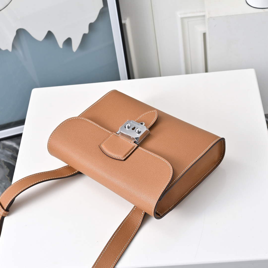 Hermès | Sac Dépêche 21 Bag | Tan Epsom Calfskin | Iconic Handbag