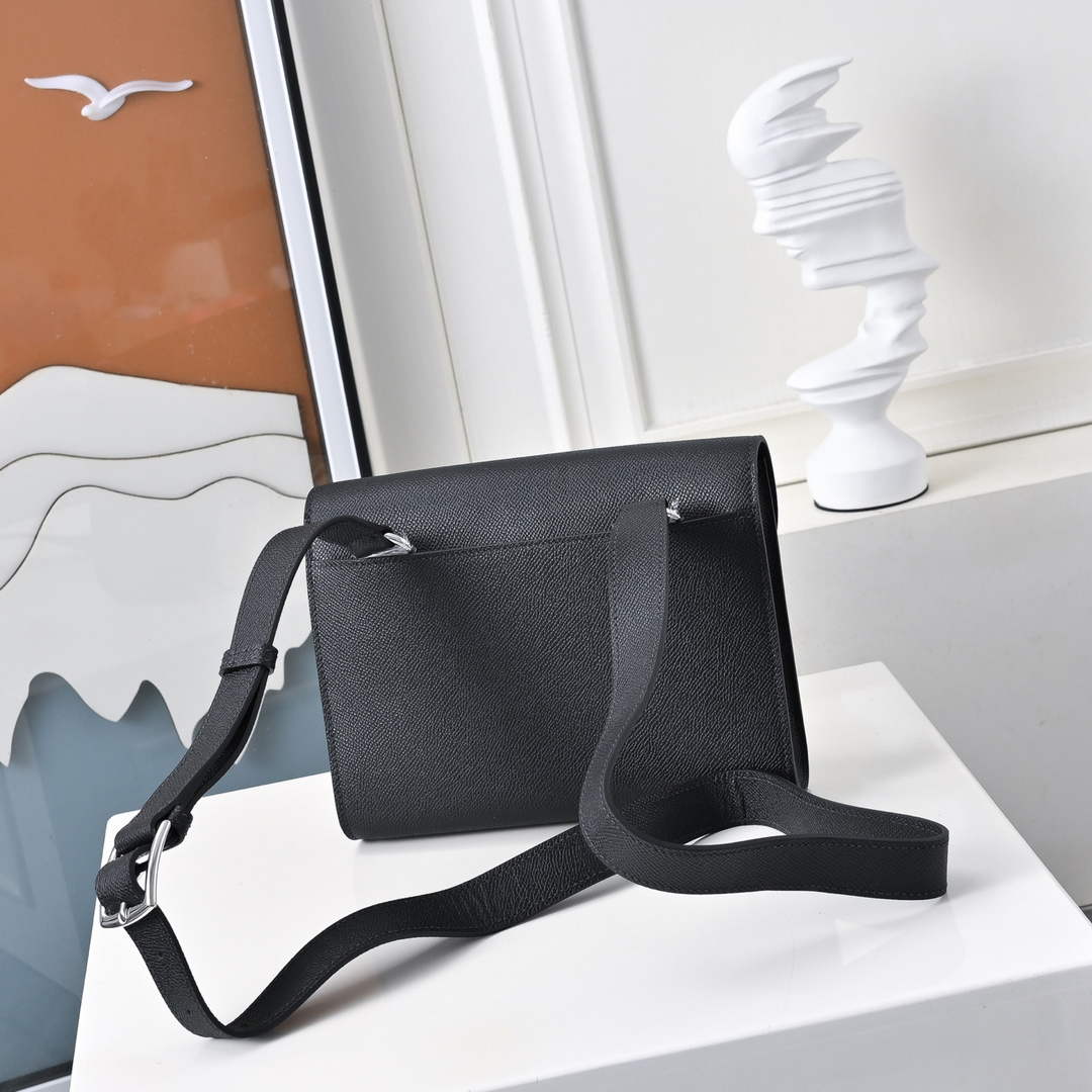 Hermès Sac Dépêche 21 Epsom Calfskin Black Bag
