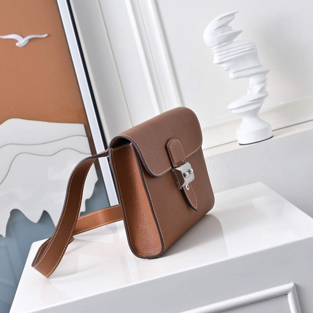 Hermès Sac à Dépêches 21 – Secure Lockable Flap – Brown Epsom Calfskin