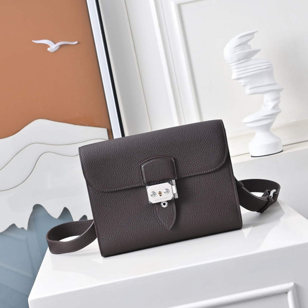 Vintage-Inspired Hermès Sac Dépêche 21 in Coffee Epsom Calfskin