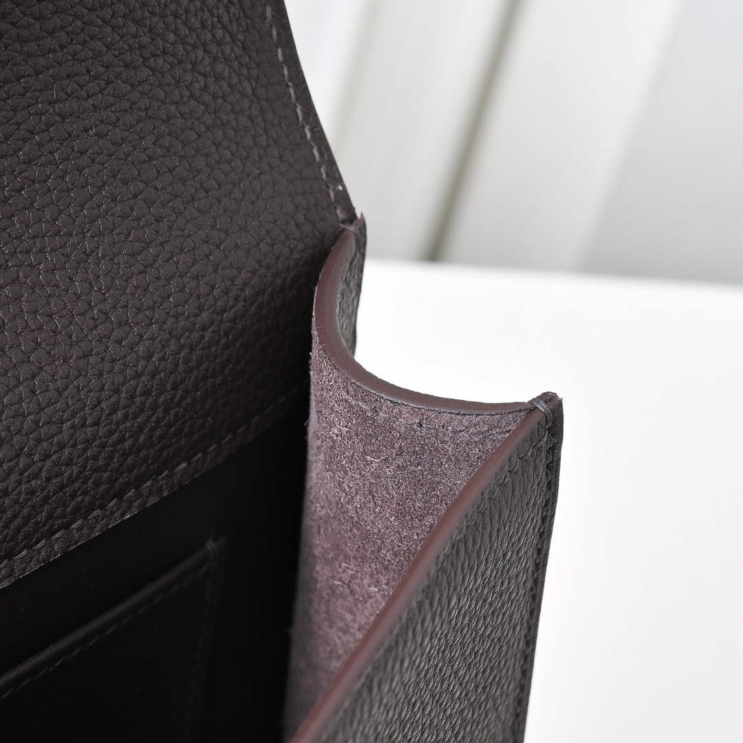 Vintage-Inspired Hermès Sac Dépêche 21 in Coffee Epsom Calfskin