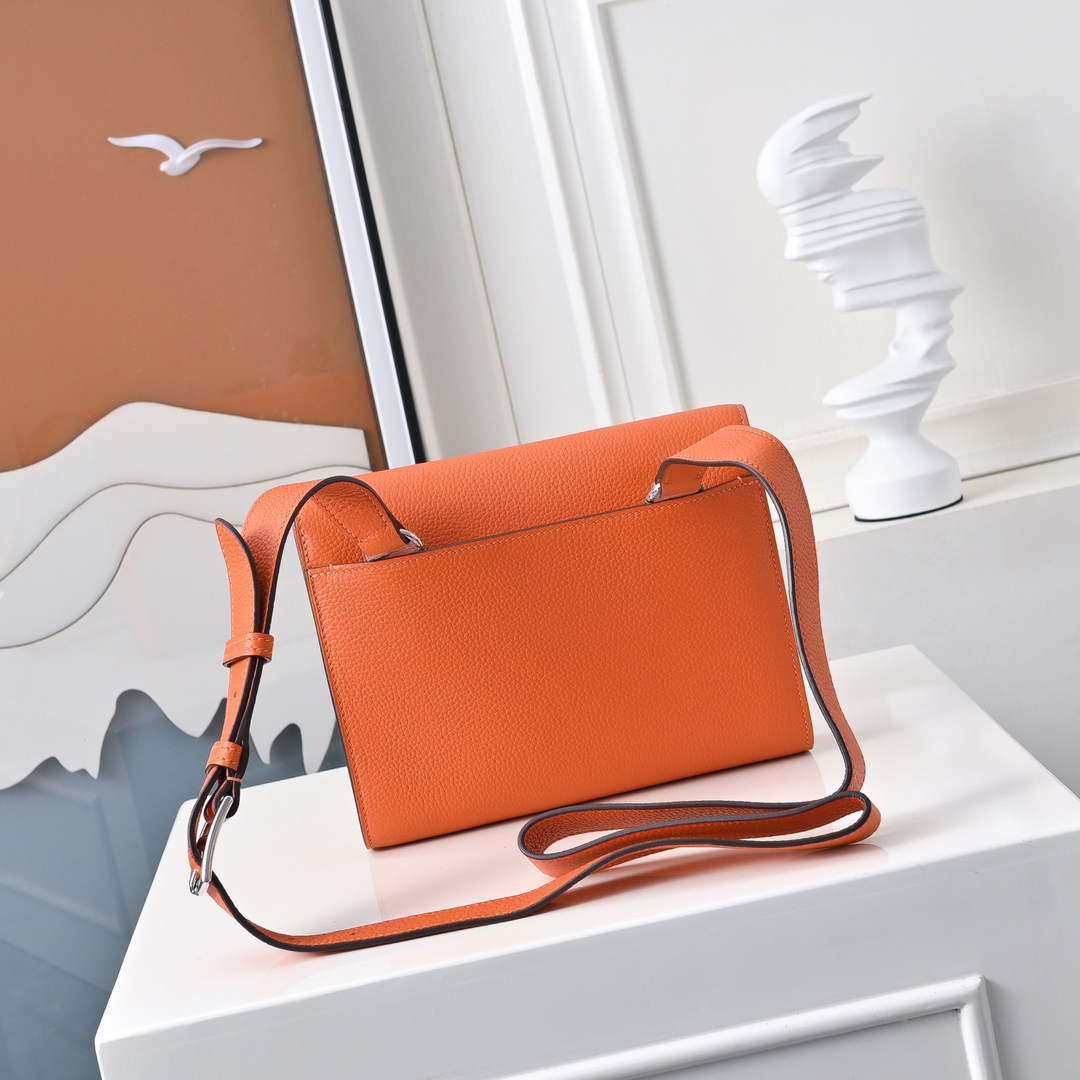 Hermès Sac Dépêche 21 – Looped Handle & Lockable Clasp – Orange Epsom Calfskin