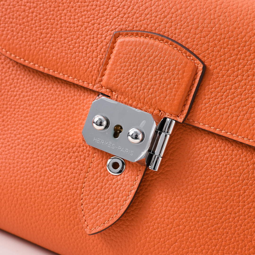 Hermès Sac Dépêche 21 – Looped Handle & Lockable Clasp – Orange Epsom Calfskin
