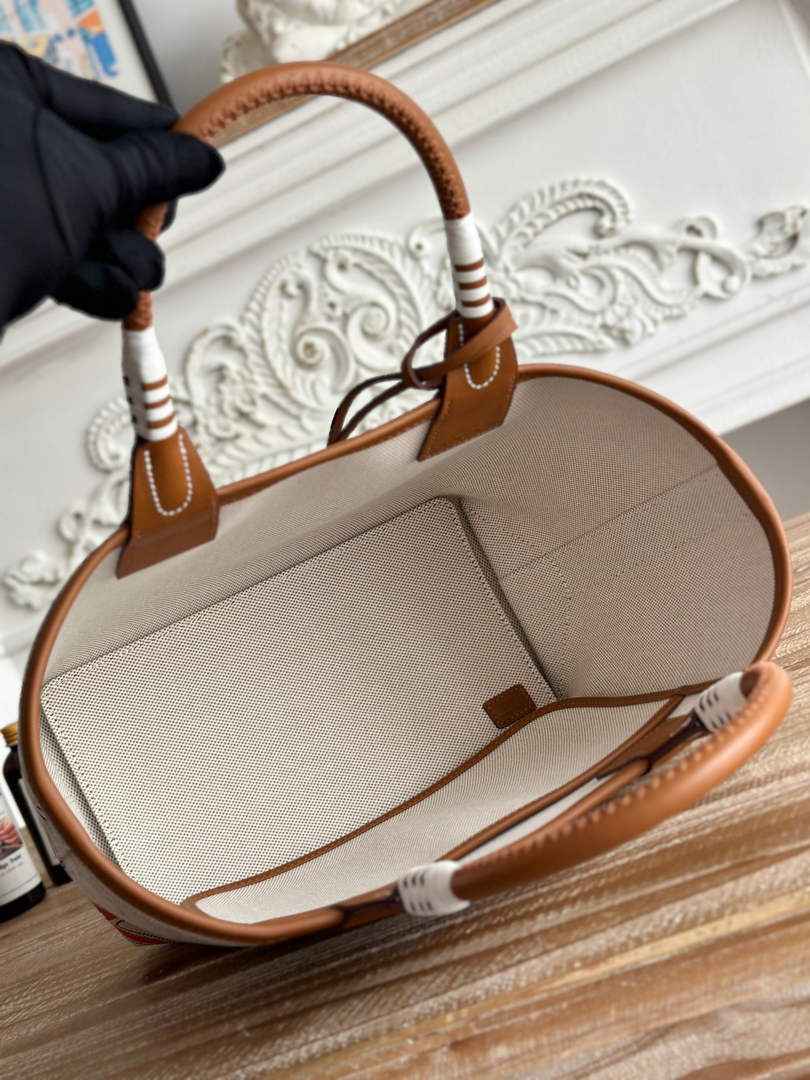 Hermes Steeple 28 bag H266716