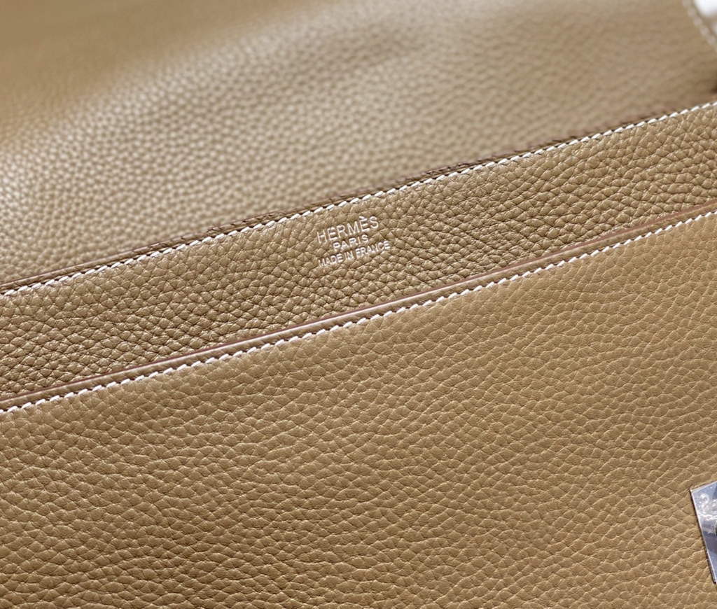Hermès Steven Messenger Bag Togo leather Silver hardware 30cm Gray