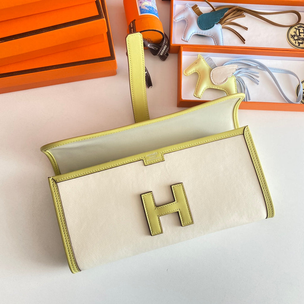 Hermes Wallet Clutch Swift Leather 29cm In Beige Green