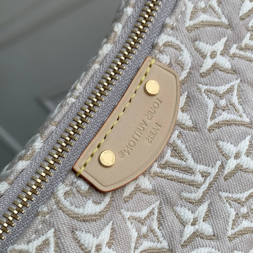 Louis Vuitton Hills Pochette Bag M29879 Monogram Emblème Peuplier