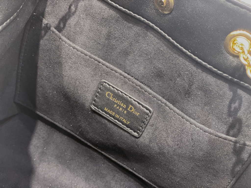 Large Dior Ammi Bag M22576 Black Supple Macrocannage Lambskin