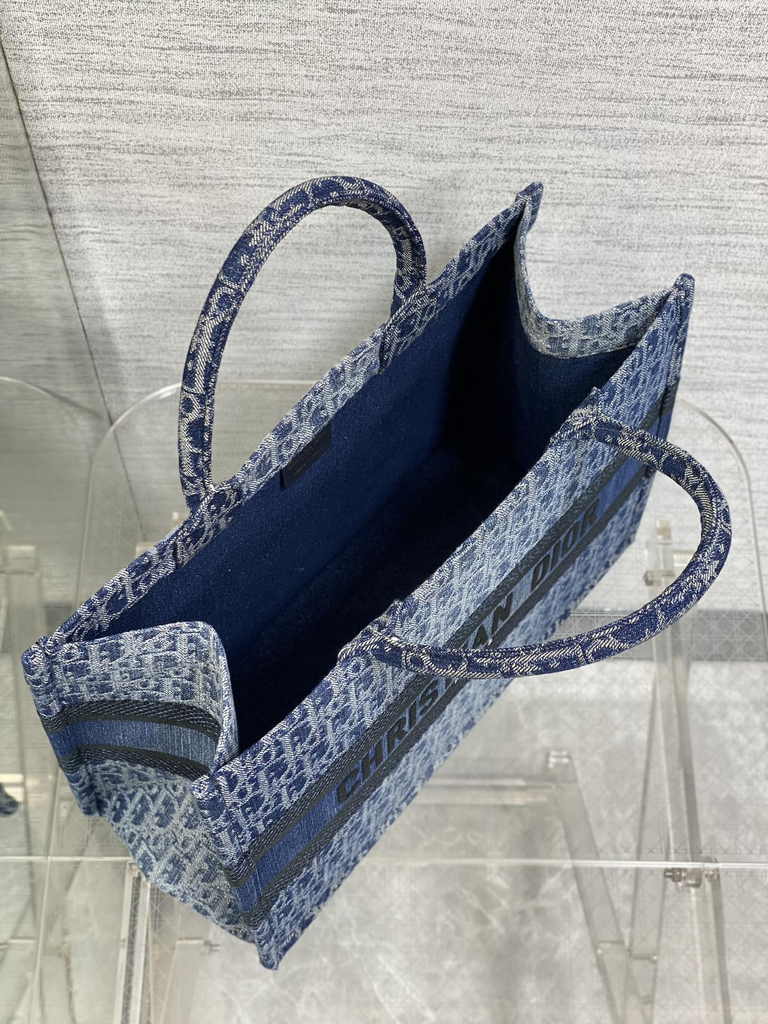 Large Dior Book Tote M1286 Blue Denim Dior Oblique Jacquard