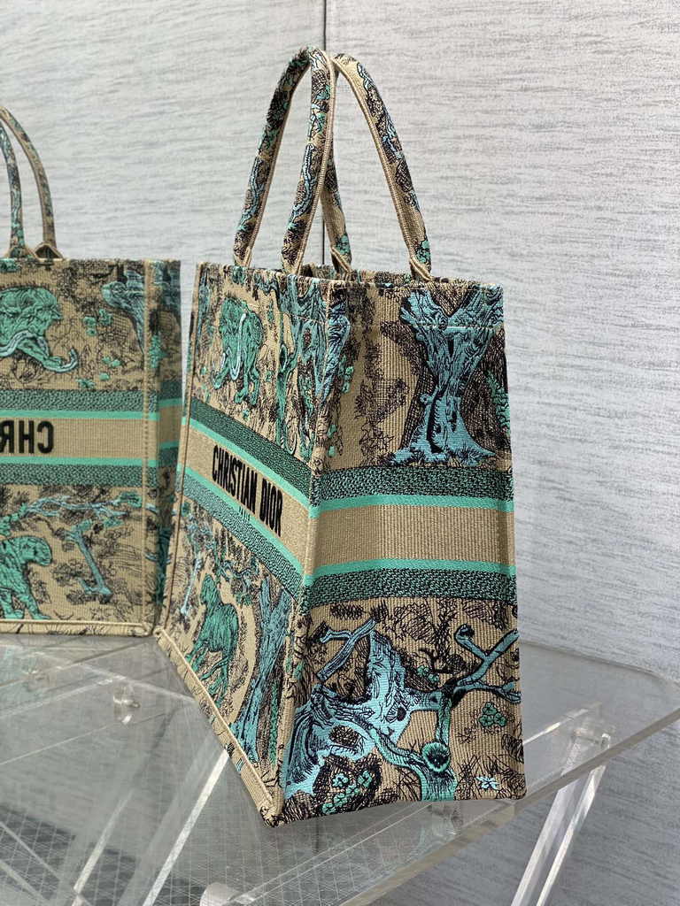Large Dior Book Tote M1286 Raffia with Aquamarina Toile de Jouy Sauvage Embroidery