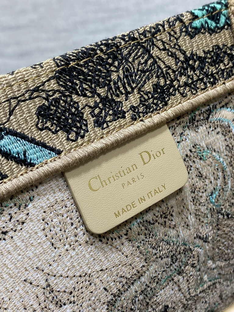 Large Dior Book Tote M1286 Raffia with Aquamarina Toile de Jouy Sauvage Embroidery