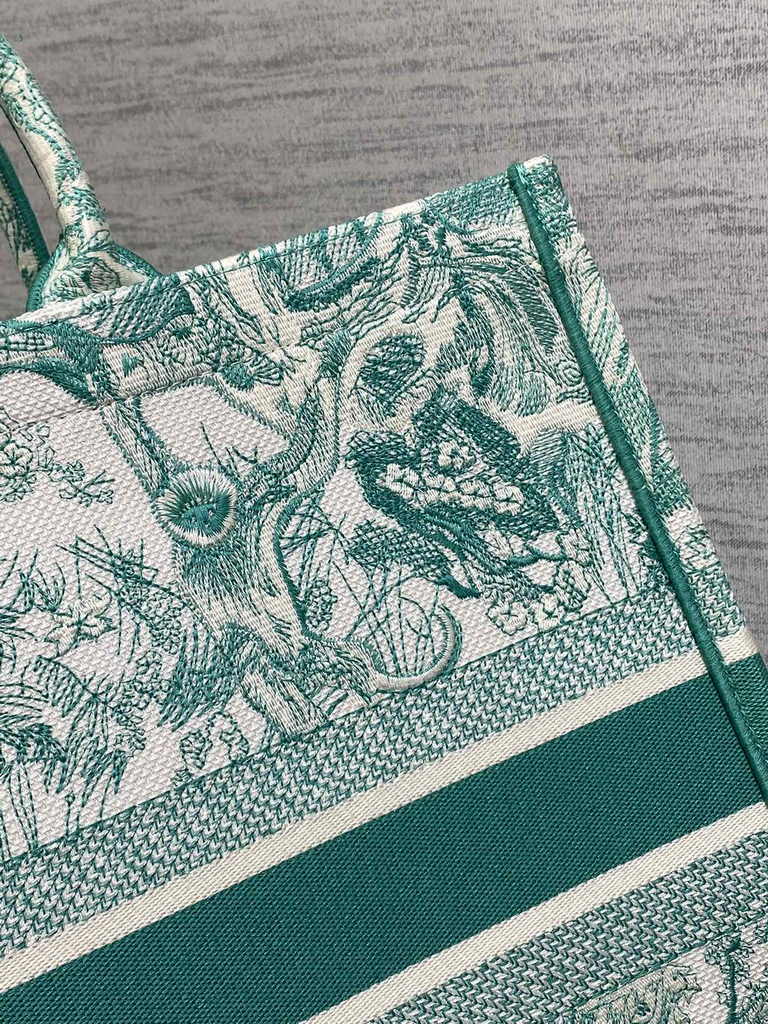 Large Dior Book Tote M1286 Green Toile de Jouy Sauvage Embroidery