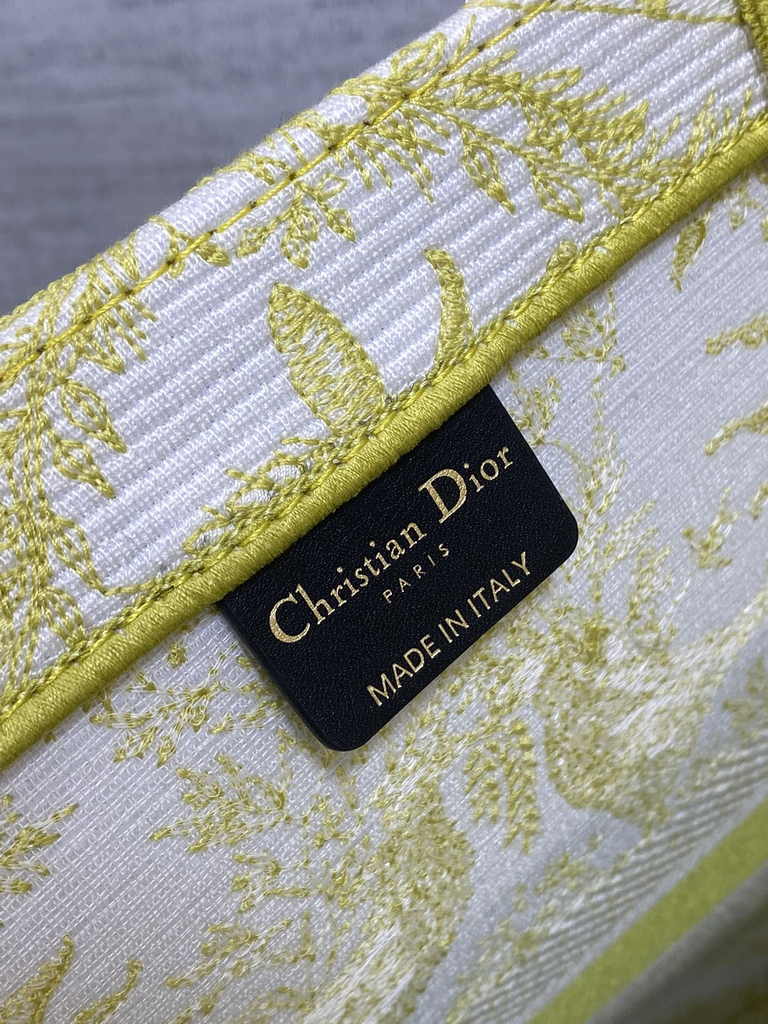 Large Dior Book Tote M1286 Raffia with Yellow Toile de Jouy Soleil Embroidery