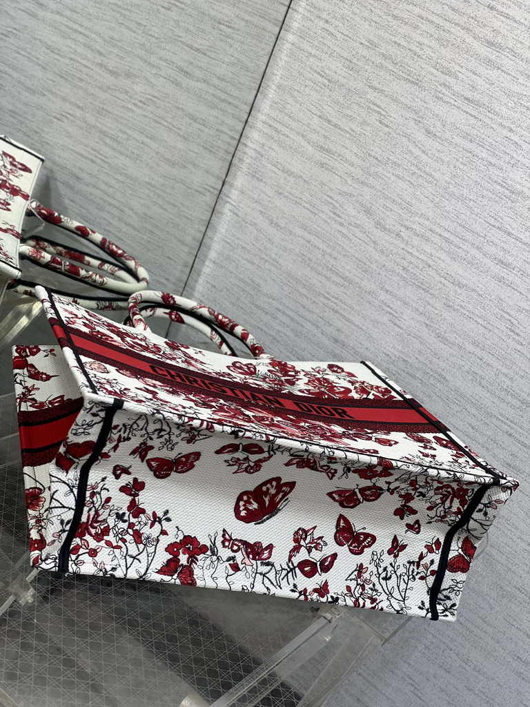 Large Dior Book Tote M1286 Red Embroidery