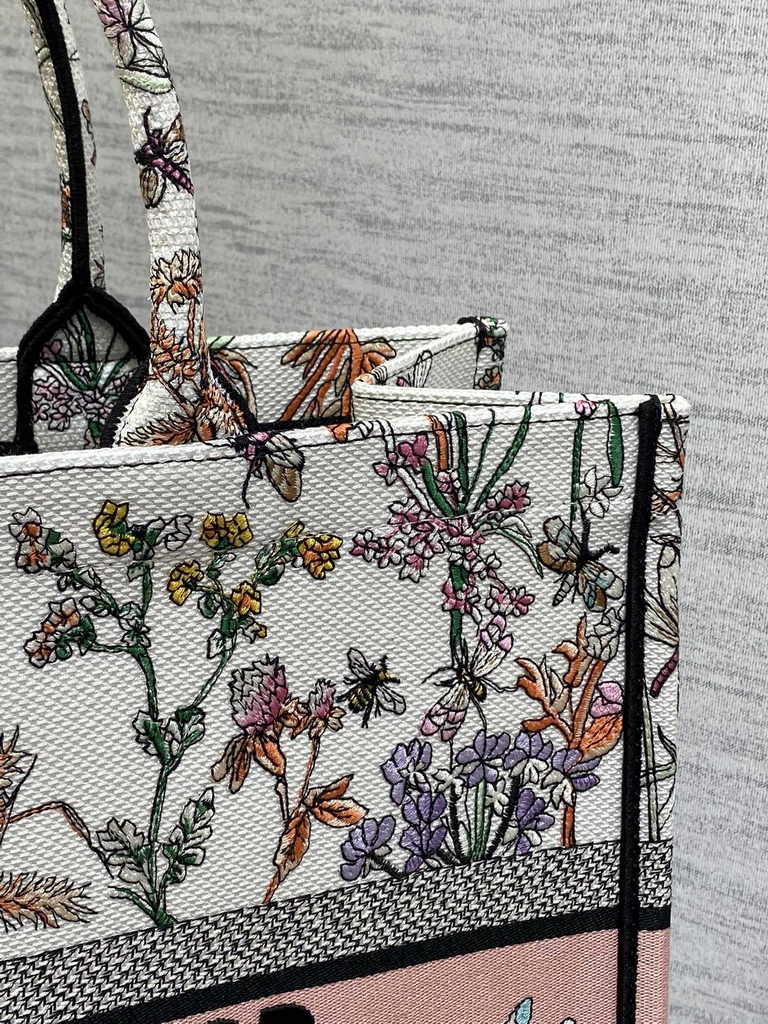 Large Dior Book Tote M1286 White Multicolor Dior Herbarium Embroidery