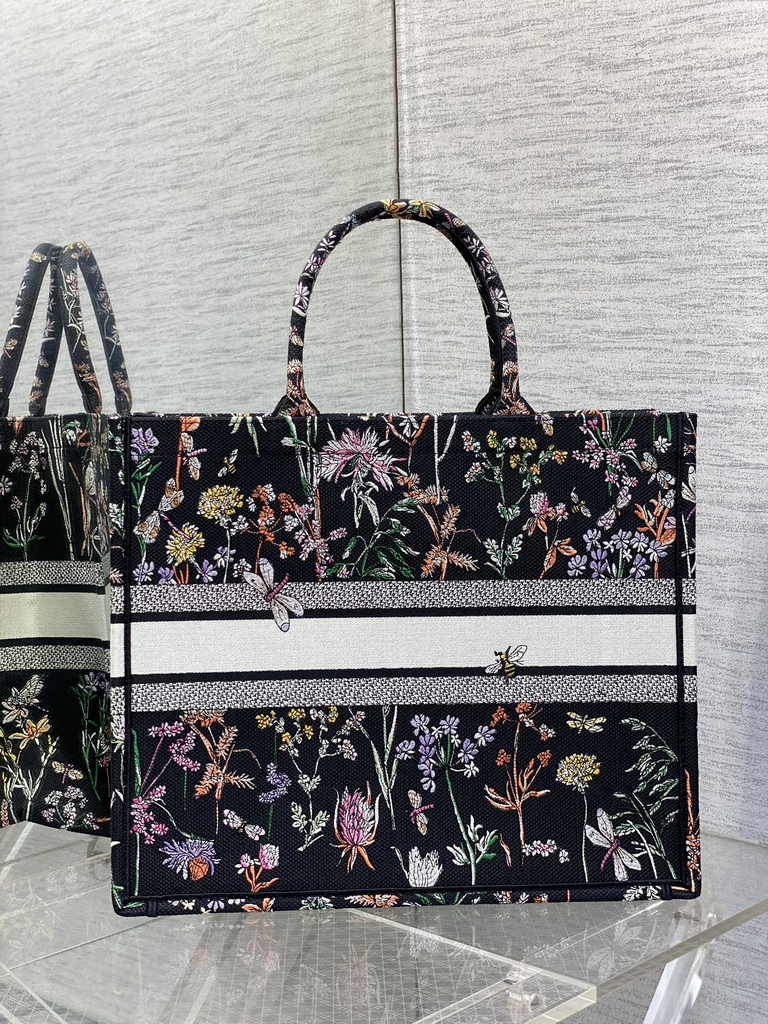 Large Dior Book Tote M1286 Black Multicolor Dior Herbarium Embroidery
