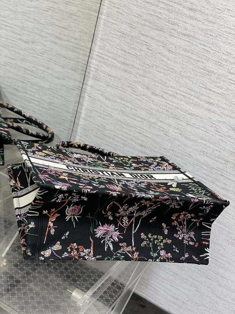 Large Dior Book Tote M1286 Black Multicolor Dior Herbarium Embroidery