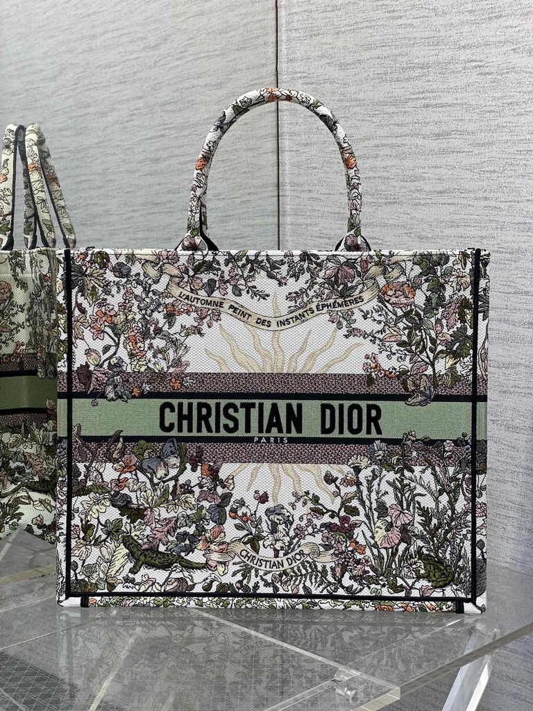 Large Dior Book Tote M1286 Ecru Multicolor Dior 4 Saisons Automne Soleil Embroidery