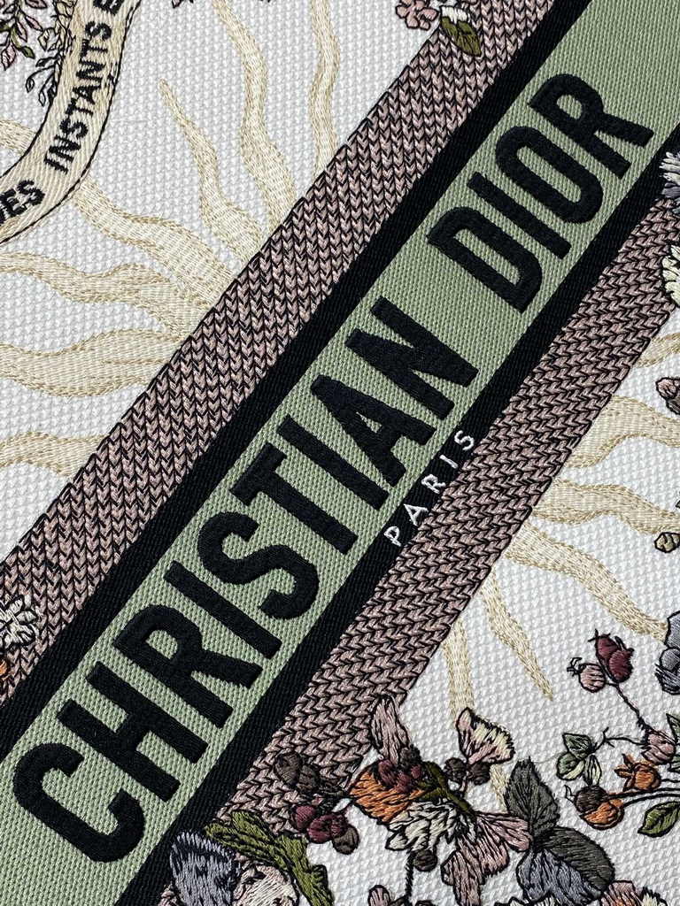 Large Dior Book Tote M1286 Ecru Multicolor Dior 4 Saisons Automne Soleil Embroidery