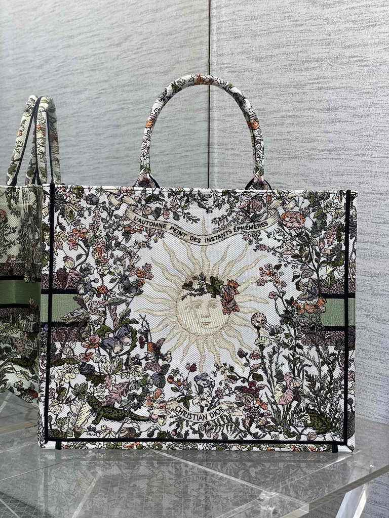 Large Dior Book Tote M1286 Ecru Multicolor Dior 4 Saisons Automne Soleil Embroidery