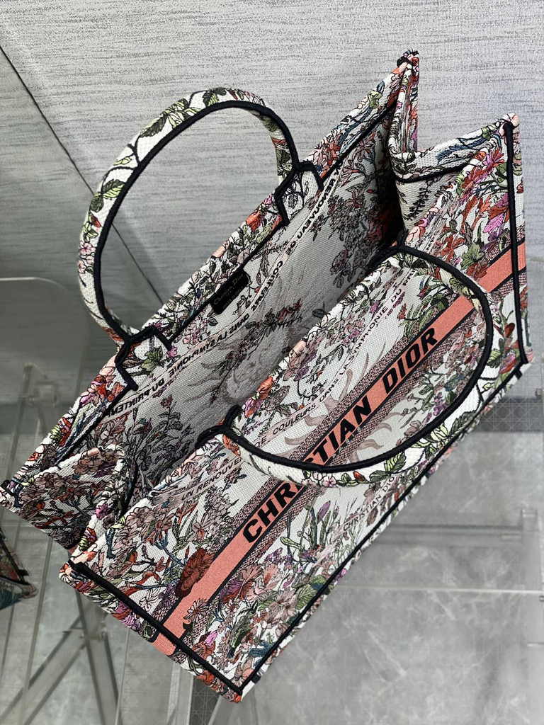Large Dior Book Tote M1286 Orange Multicolor Dior 4 Saisons Automne Soleil Embroidery