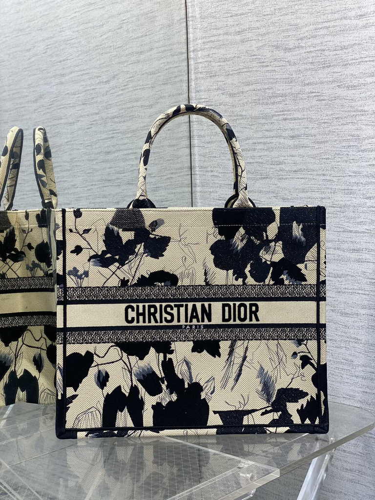 Large Dior Book Tote M1286 Apricot Peony Embroidery