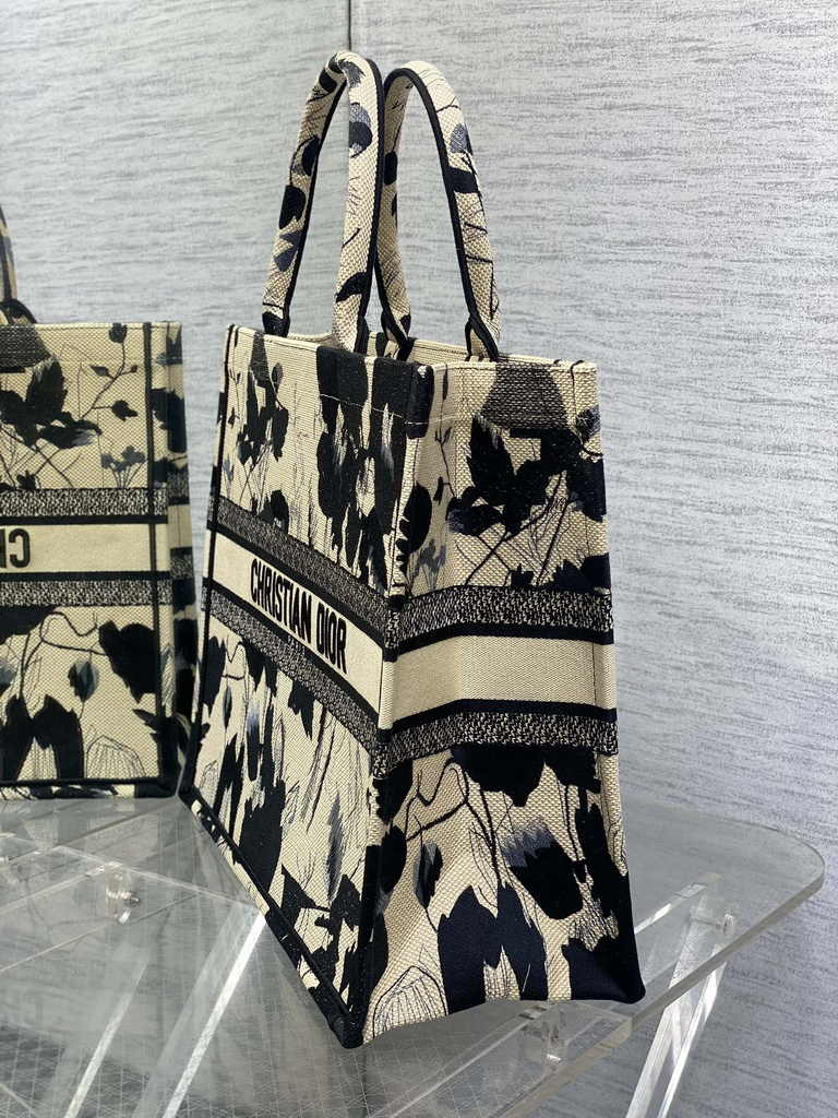 Large Dior Book Tote M1286 Apricot Peony Embroidery