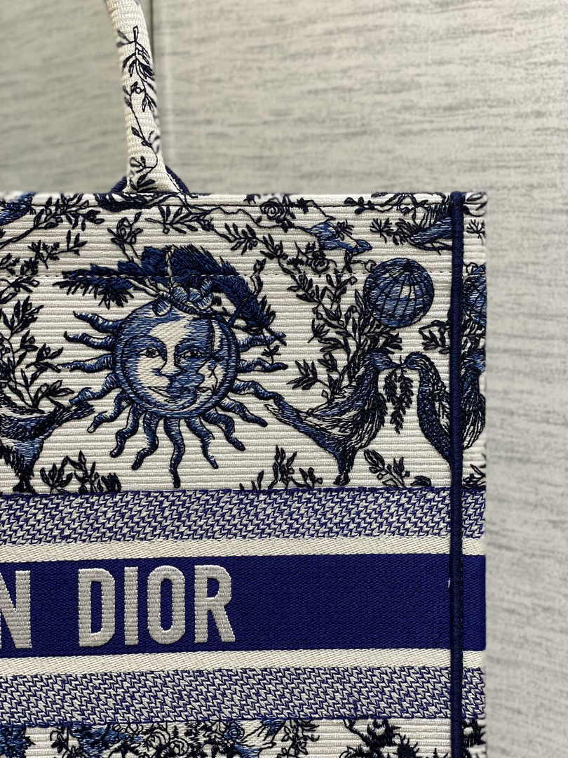 Large Dior Book Tote M1286 White and Navy Blue Toile de Jouy Soleil Embroidery