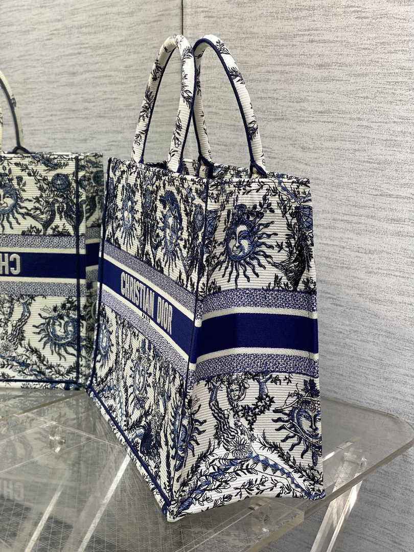 Large Dior Book Tote M1286 White and Navy Blue Toile de Jouy Soleil Embroidery