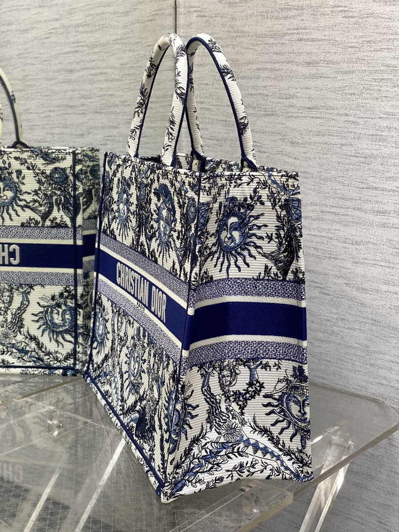 Large Dior Book Tote M1286 White and Navy Blue Toile de Jouy Soleil Embroidery