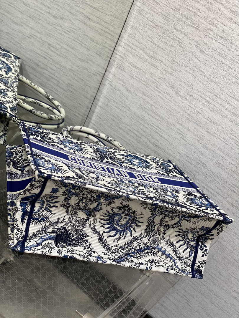 Large Dior Book Tote M1286 White and Navy Blue Toile de Jouy Soleil Embroidery