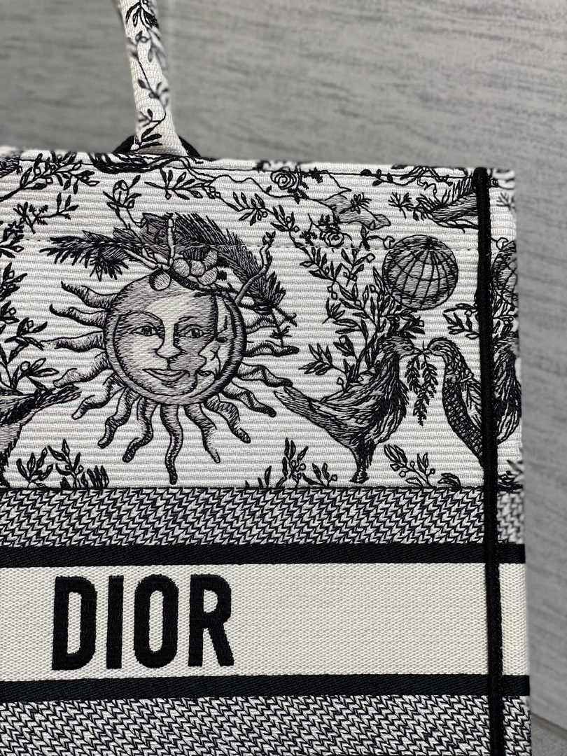 Large Dior Book Tote M1286 White and Black Toile de Jouy Soleil Embroidery