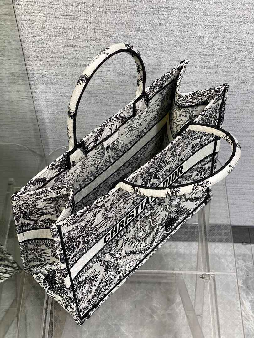 Large Dior Book Tote M1286 White and Black Toile de Jouy Soleil Embroidery