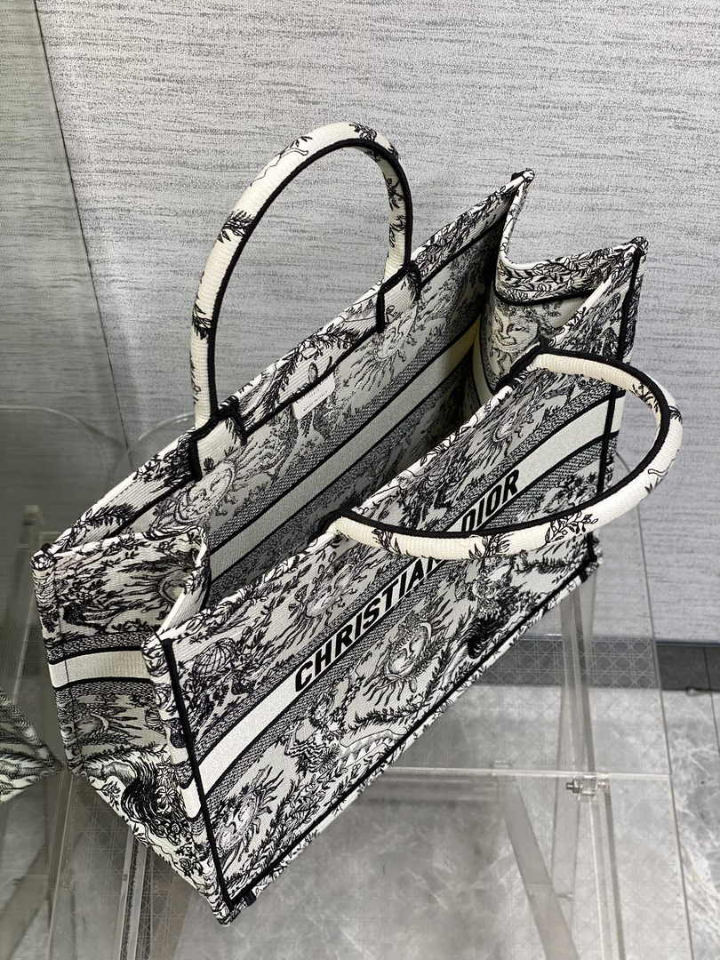 Large Dior Book Tote M1286 White and Black Toile de Jouy Soleil Embroidery