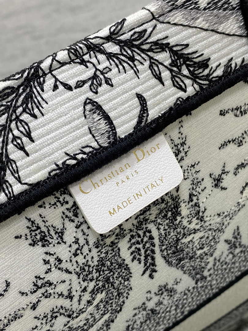 Large Dior Book Tote M1286 White and Black Toile de Jouy Soleil Embroidery