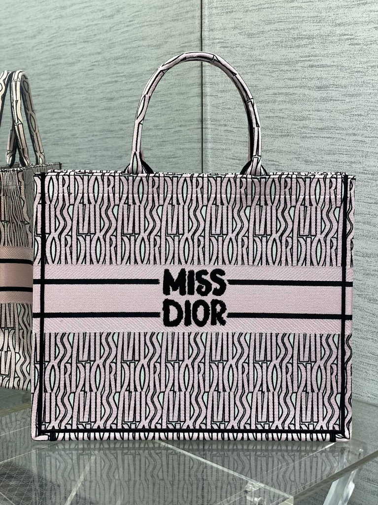Large Dior Book Tote M1286 White and Pale Pink Miss Dior Allover Embroidery