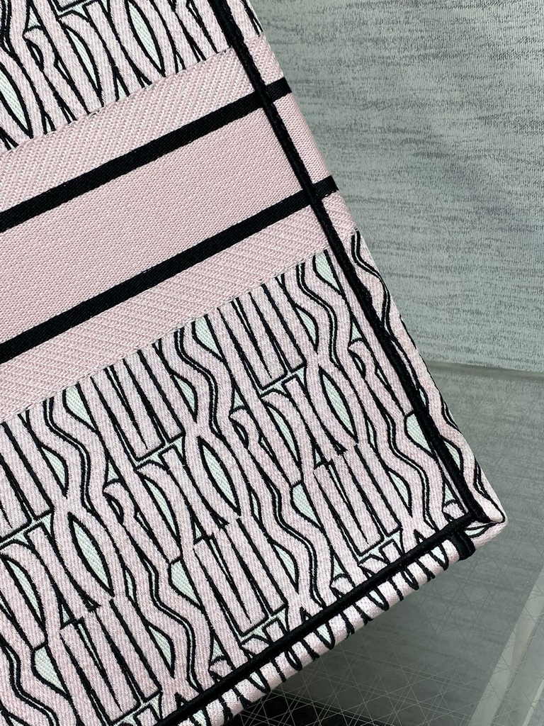 Large Dior Book Tote M1286 White and Pale Pink Miss Dior Allover Embroidery
