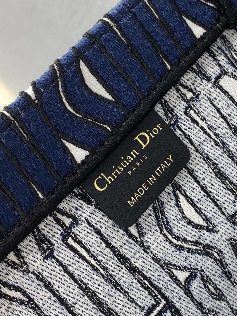 Large Dior Book Tote M1286 Blue and White Miss Dior Allover Embroidery