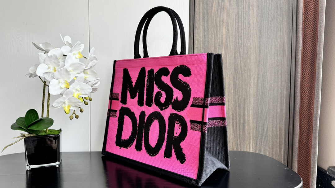 Large Dior Book Tote M1286 Two-Tone Fuchsia and Purple Miss Dior Graffiti Embroidery