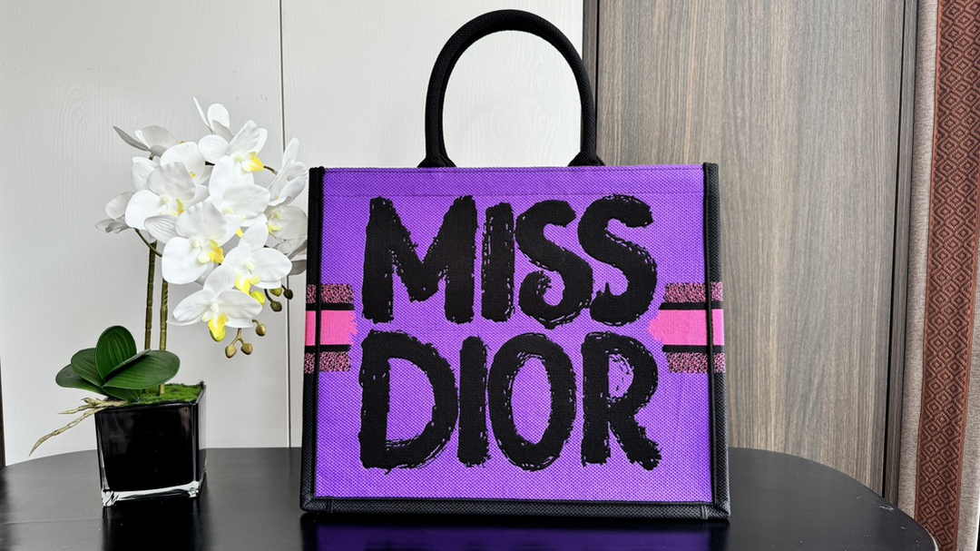Large Dior Book Tote M1286 Two-Tone Fuchsia and Purple Miss Dior Graffiti Embroidery